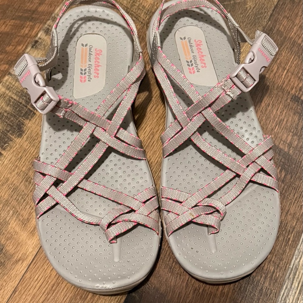 Skechers Light Gray and Pink Strappy Outdoor Sandals